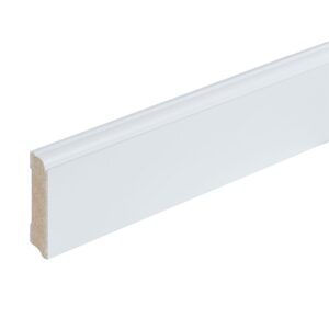 gelakte plint praag wit 70x15 2,4 m1